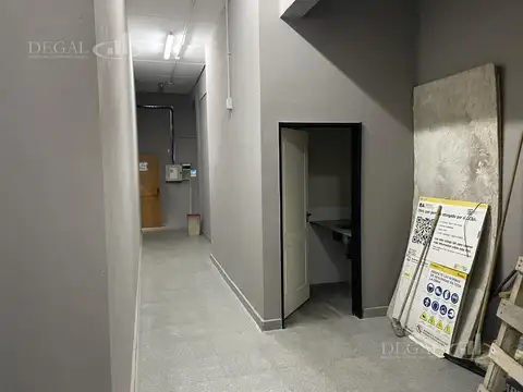 Galpon en Alquiler 8  mts Frente