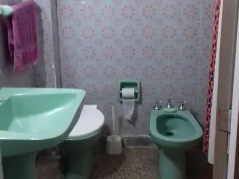 tipo casa de 3 amb. (6 personas) - parrilla-patio y  dos TV Led con cable y WIFI. $.70.000 x día