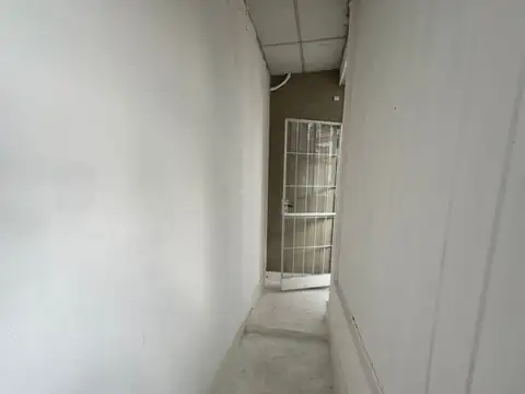 Oficina - Alquiler - Argentina, La Matanza - Monteagudo 100