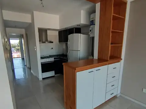 HERMOSO DEPTO CON COCHERA EN ALQUILER