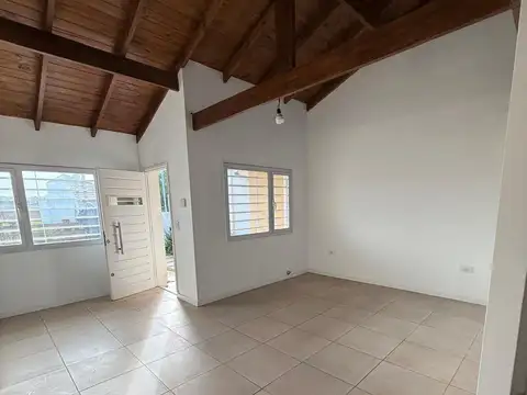 Depto Tipo Casa en Venta de 2 ambientes