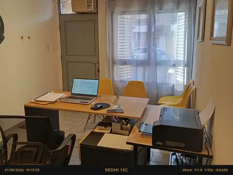 Oficina amoblada