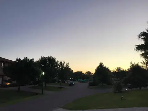 ADG. Espectacular lote en Los Jazmines, Pilar del Este