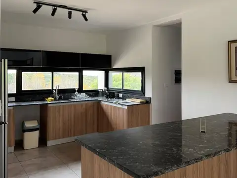 VENTA CASA 3 DORMITORIOs EN BUEN AIRE ASCOCHINGA
