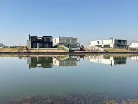 Terreno en Venta de 938,0 m2