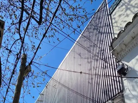 Depósito en alquiler en Magallanes al 1000 La Boca CABA