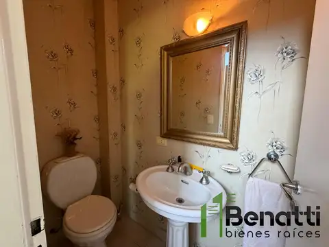 Casa en Venta con 5 cocheras