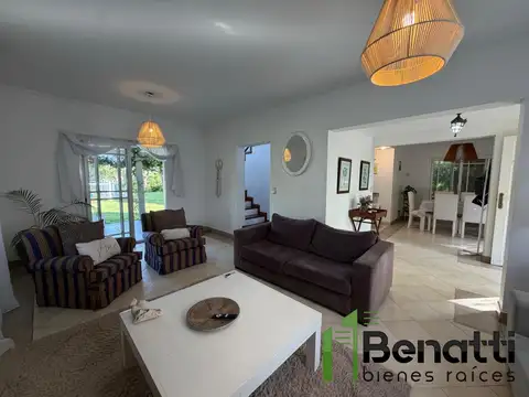Casa en Venta en Carlos Spegazzini, USD 190.000
