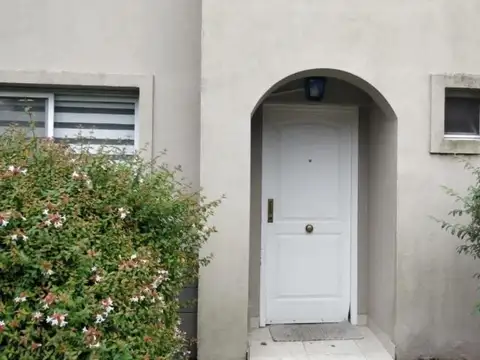 Vende Duplex Pilar Green Park III 4 ambientes -