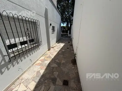 Depto Tipo Casa en Venta de 4 ambientes