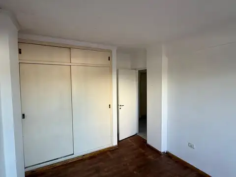 Departamento en Alquiler con 2 cocheras
