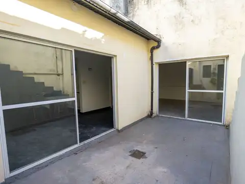Depto Tipo Casa 4 ambientes con 2 baños