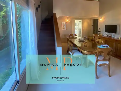 Casa en Venta con 1 cochera
