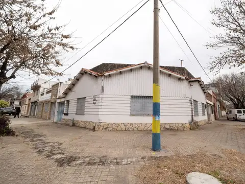Castellanos 2200