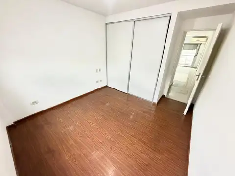 Departamento en Alquiler en Castelar Sur, $ 650.000