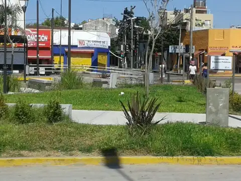 Oficina en Alquiler 80 años