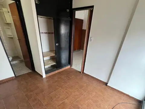 Departamento 2 ambientes con balcon