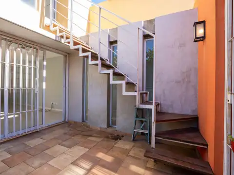 Depto Tipo Casa en Venta 9 años