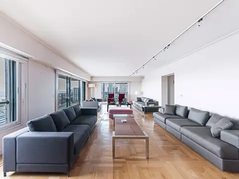 Departamento en Venta con 5 cocheras