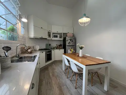 Depto Tipo Casa en Venta en Centro, USD 185.000