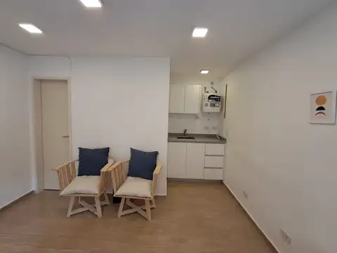 Departamento en Alquiler en Adrogue, $ 450.000