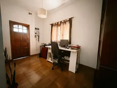 Intendente Celestino Galván 1600