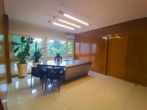 Oficina Monoambiente con 2 baños