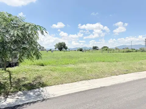 Terreno en Venta 30  mts Fondo