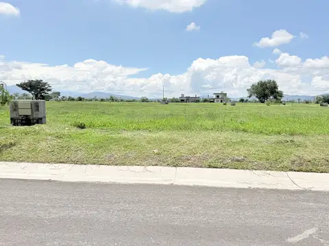 Terreno en Venta 20  mts Frente