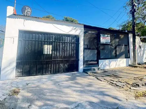 Casa 3 Dormitorios Calle Elías Abad  1924