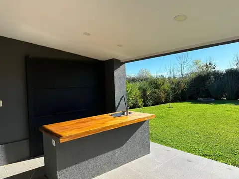 Casa en Venta al Noroeste