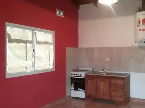 Casa 3 ambientes con 1 baño