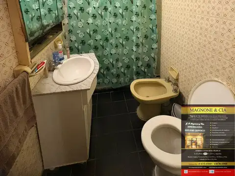 Casa 5 ambientes con 4 baños