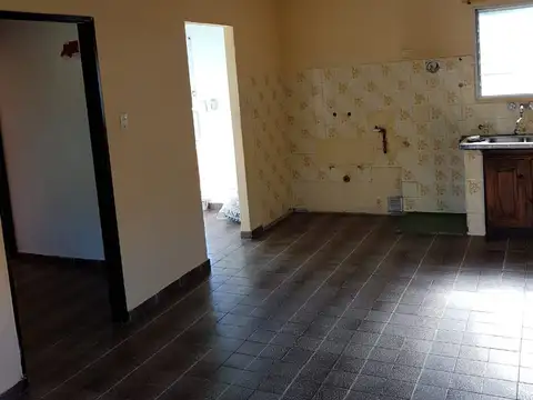 Depto Tipo Casa 3 ambientes con 1 baño