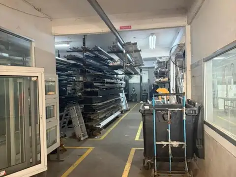 Real Oportunidad Galpon En Alquiler En Munro 900m²