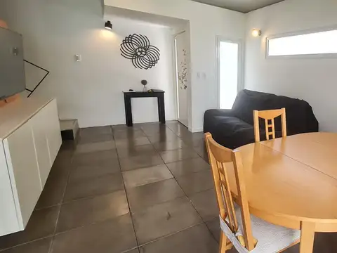 Depto Tipo Casa en Venta con 1 cocheras
