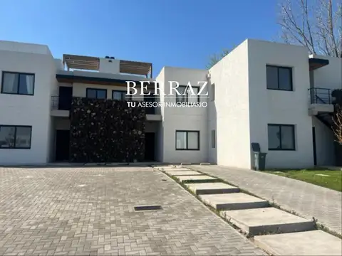 Venta Departamento 2 Dormitorios Altos de Campo Grande Lote de 75 m2 Pilar