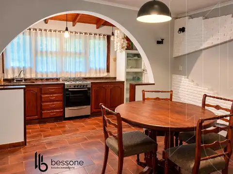 Casa en Venta en Parque Luro, USD 245.000