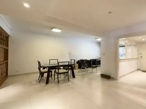 Casa 7 ambientes con 4 baños