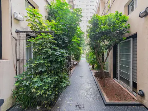 Triplex 3 ambientes + Studio con amenities en Coghlan
