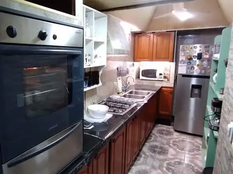 Depto Tipo Casa 4 ambientes con 1 baño