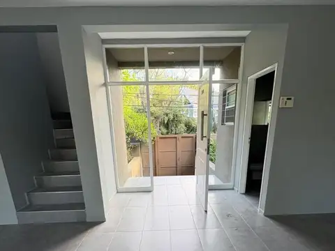 Casa 5 ambientes con 4 baños