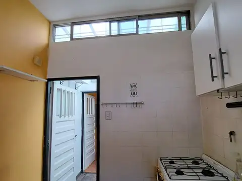 Depto Tipo Casa en Venta en Bernal Oeste, USD 35.000