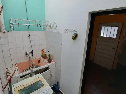 Depto Tipo Casa en Venta 50 años