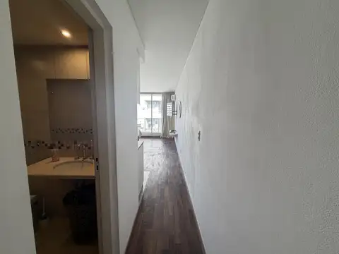 MONOAMBIENTE TOTALMENTE AMUEBLADO CON PISCINA Y QUINCHO BARRIO LOURDES