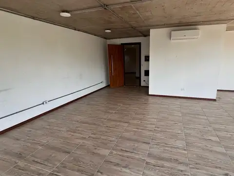 Oficina en Alquiler al Suroeste