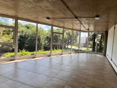 Oficina en Alquiler en Francisco Alvarez, USD 800
