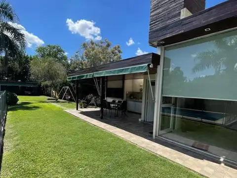 Casa en Funes