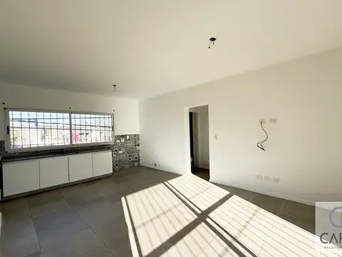 Casa en Alquiler en Azcuenaga, $ 650.000