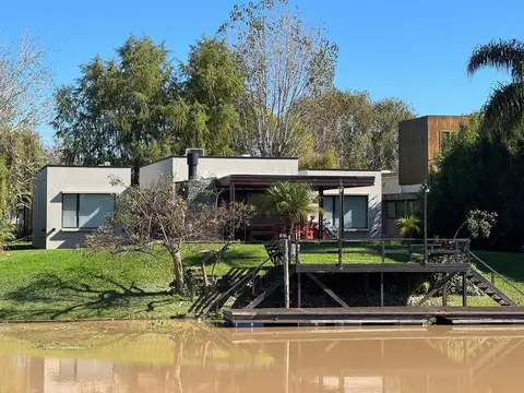 Muy linda casa en una planta en Isla del Este, Tigre